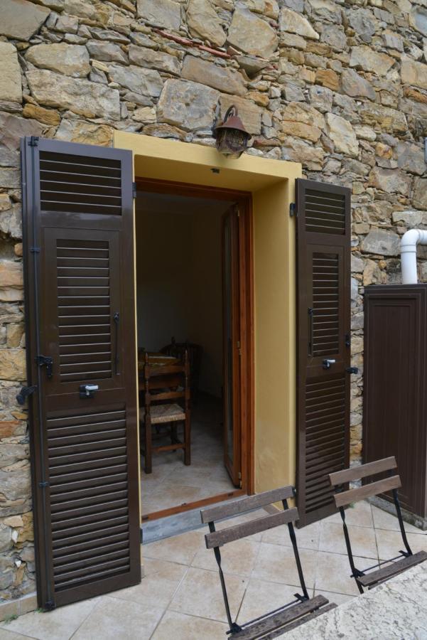 Agriturismo Osteria Du Barba Pe' - Casa Miranda Seborga Exterior foto